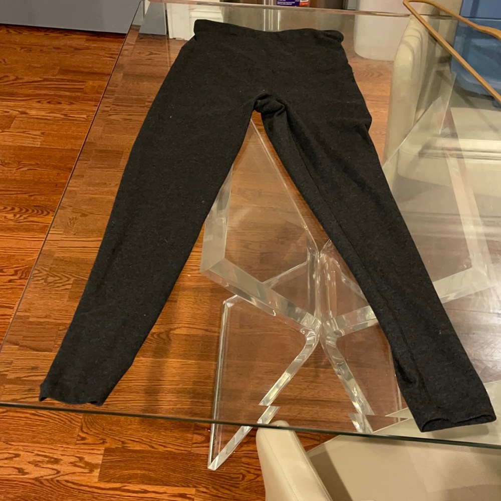 Nearly Nude Charcoal Gray size Medium Leggings NWT